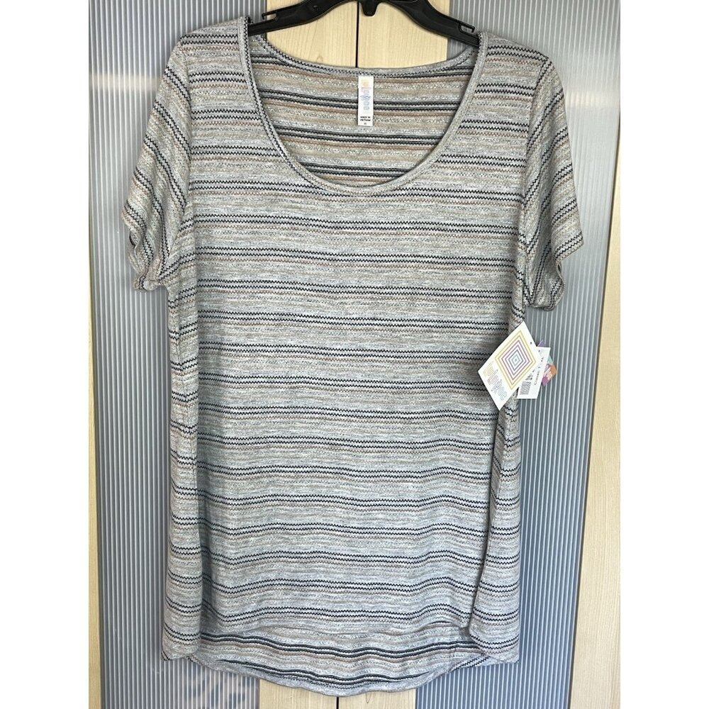 LuLaRoe Top Sz XL Tunic Pullover Shirt Gray Silver Stripes‎ Short Sleeves Summer